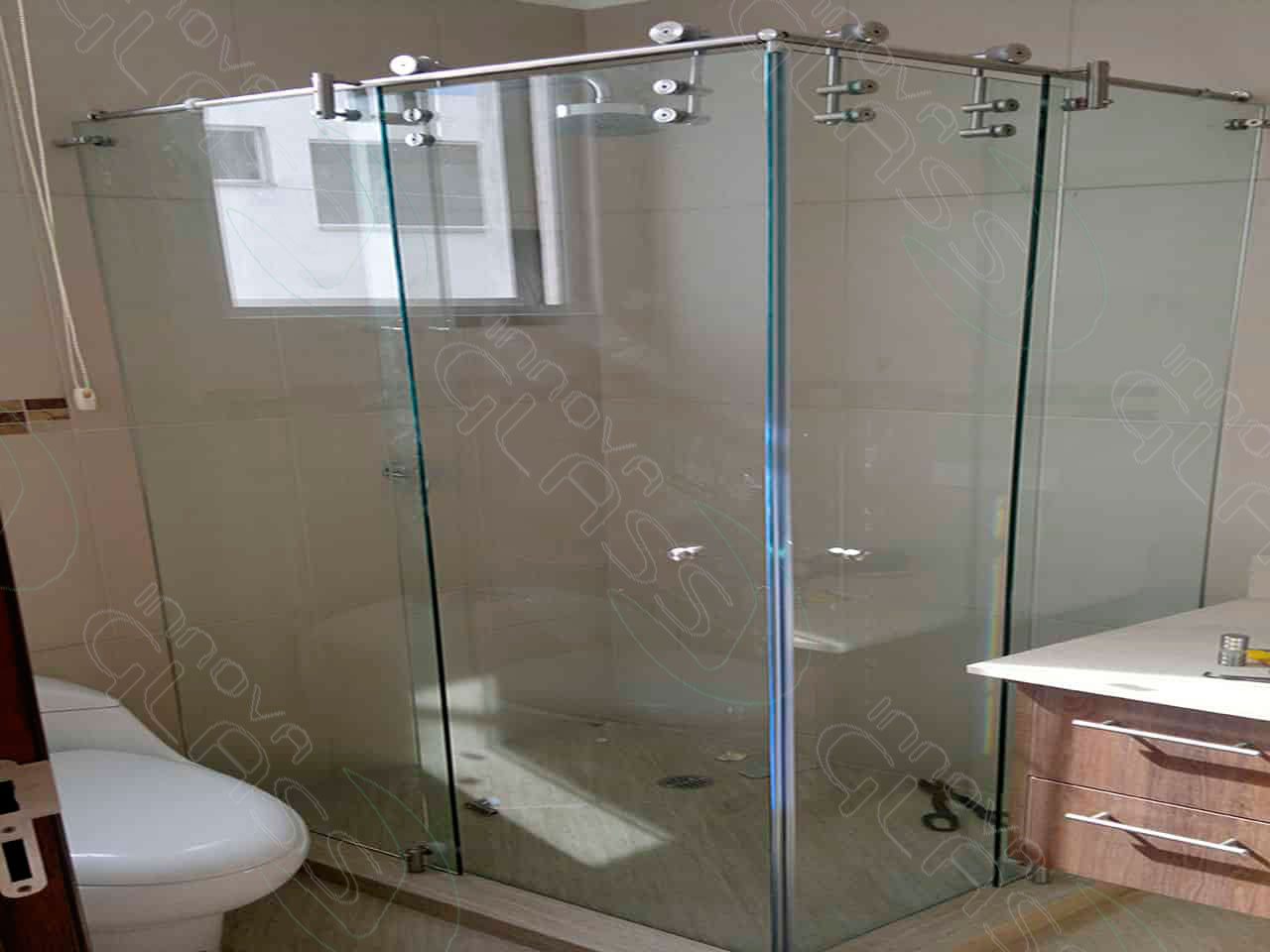 CORREDIZA-ESQUINERA-ALUMINIO-min-marca-agua